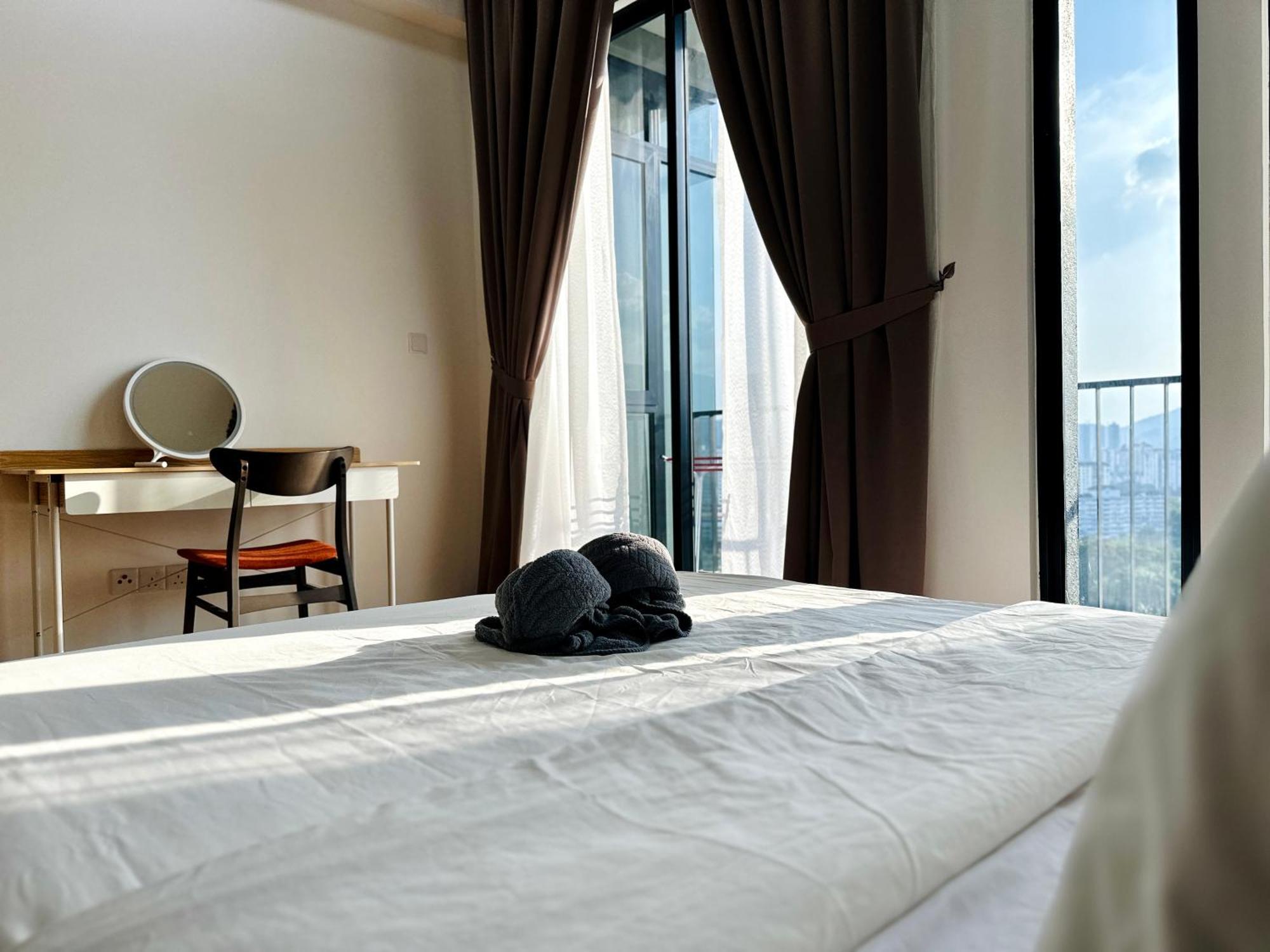 New 2Br Georgetown Warm And Lovely Homestay 10Pax-无敌美景两房民宿 Beacon Executive Suite ภายนอก รูปภาพ