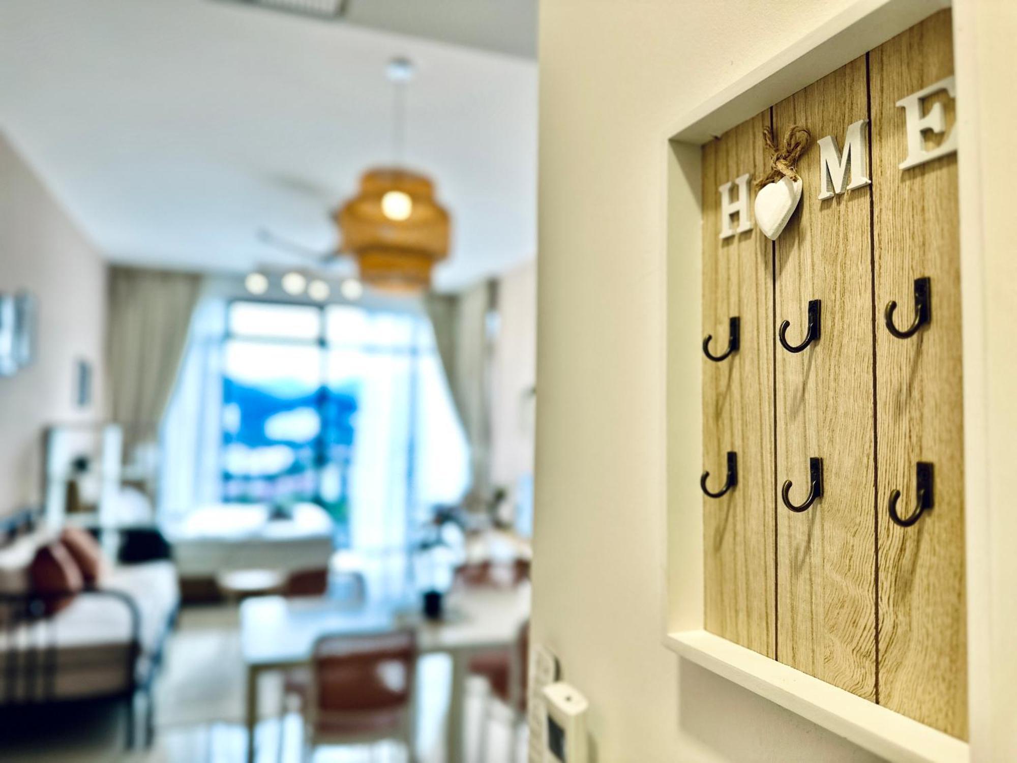 New 2Br Georgetown Warm And Lovely Homestay 10Pax-无敌美景两房民宿 Beacon Executive Suite ภายนอก รูปภาพ