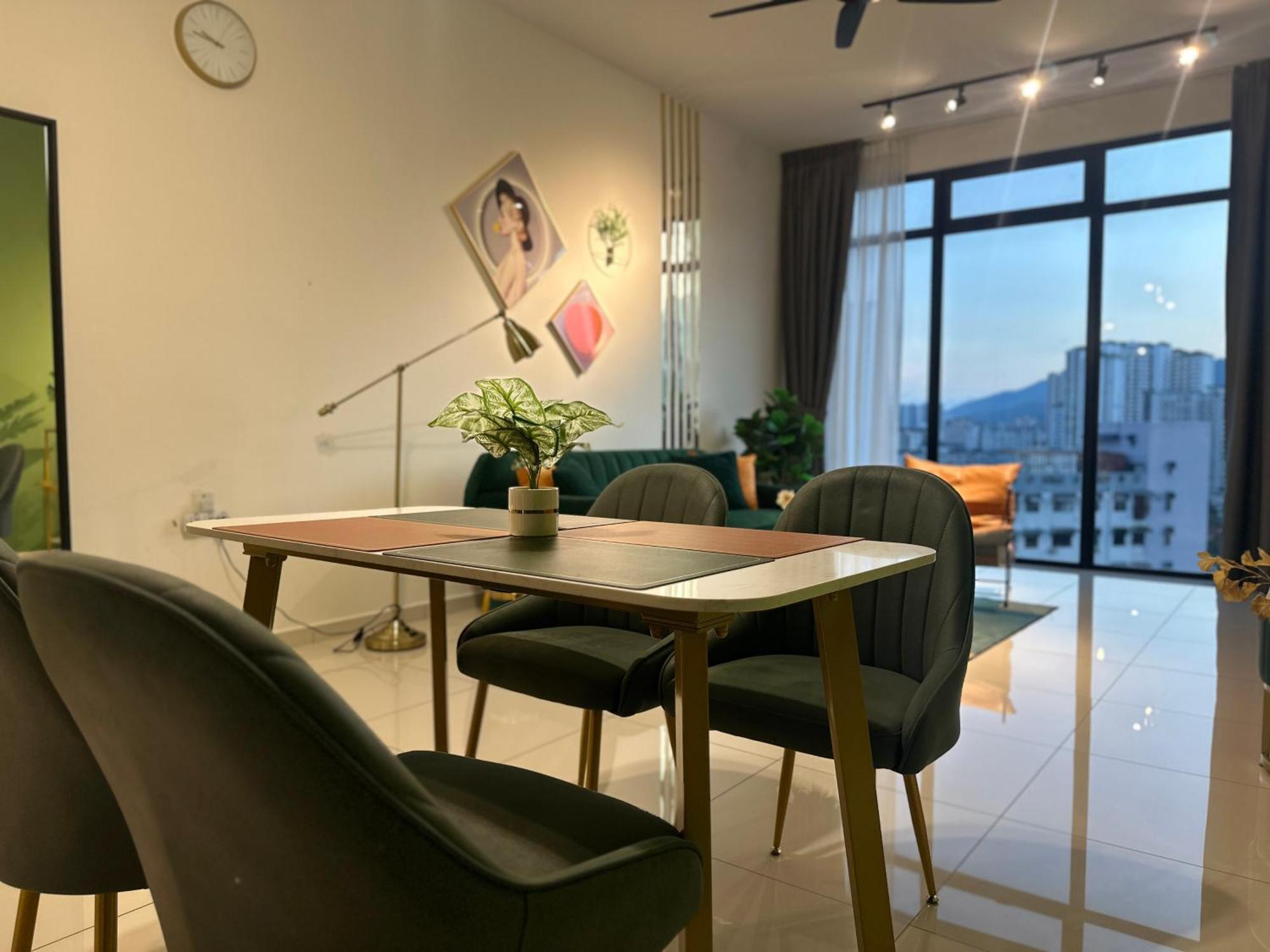 New 2Br Georgetown Warm And Lovely Homestay 10Pax-无敌美景两房民宿 Beacon Executive Suite ภายนอก รูปภาพ
