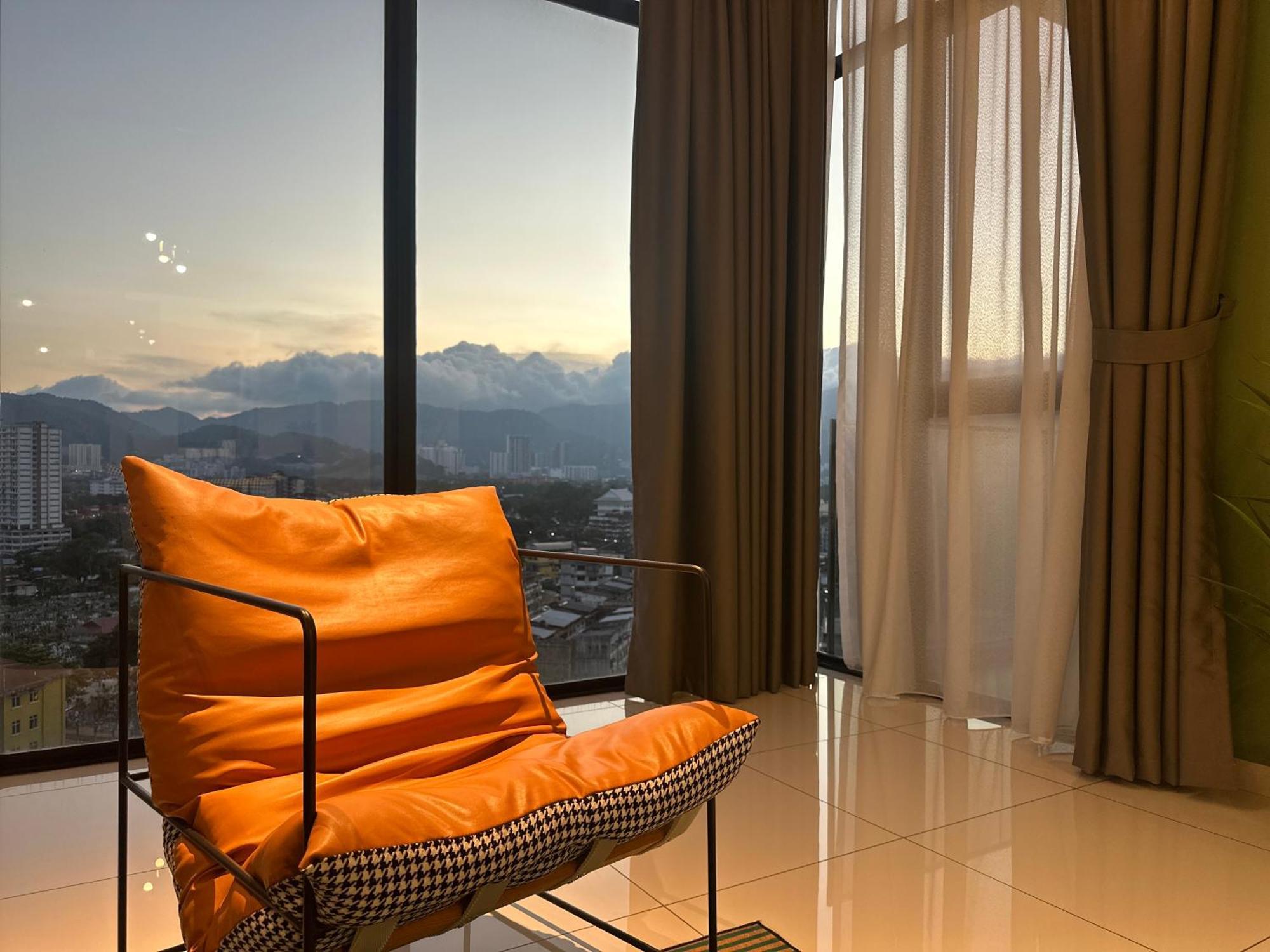 New 2Br Georgetown Warm And Lovely Homestay 10Pax-无敌美景两房民宿 Beacon Executive Suite ภายนอก รูปภาพ